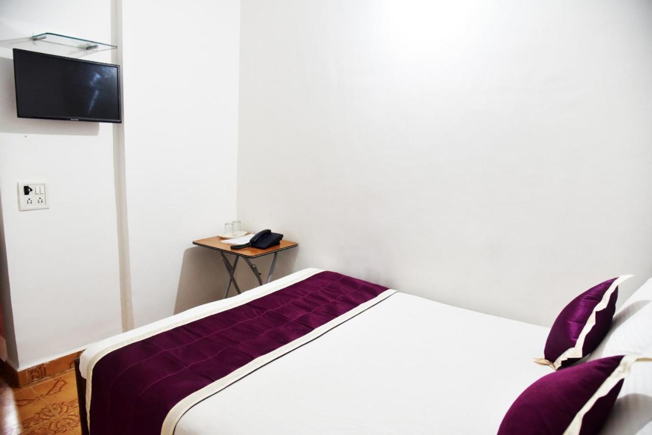 Hotel M R Manfred 卡兰古特 外观 照片